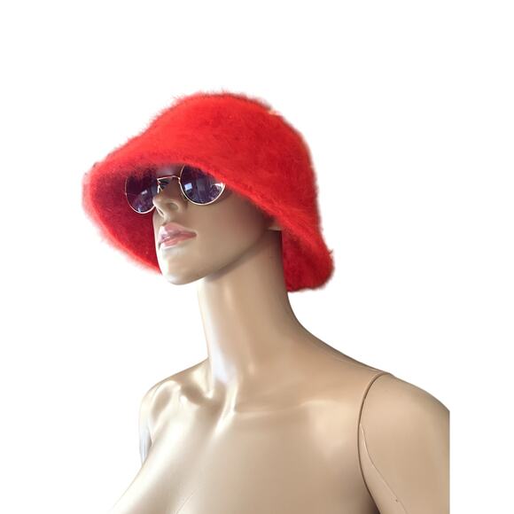 Carol Ann Ambrose Fuzzy Bucket Hat Womens Red Fur Vintage Winter Classic Casual